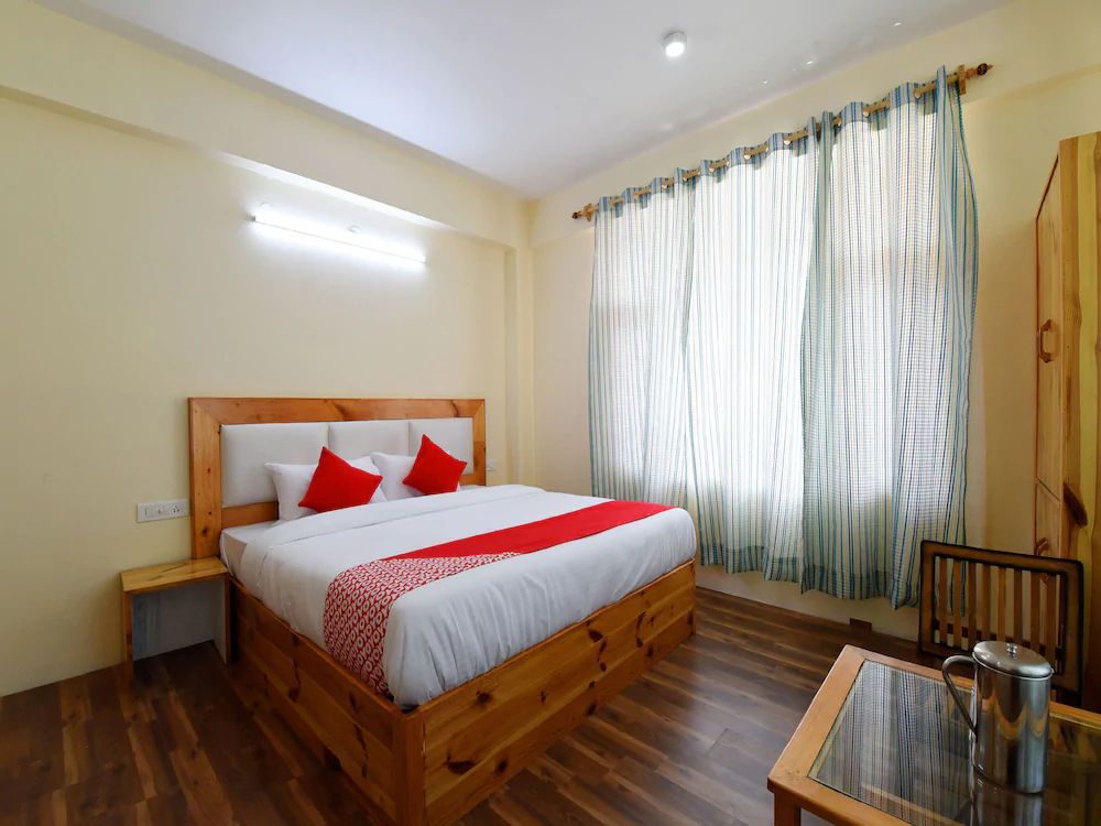 Anand Niwas By OYO Rooms