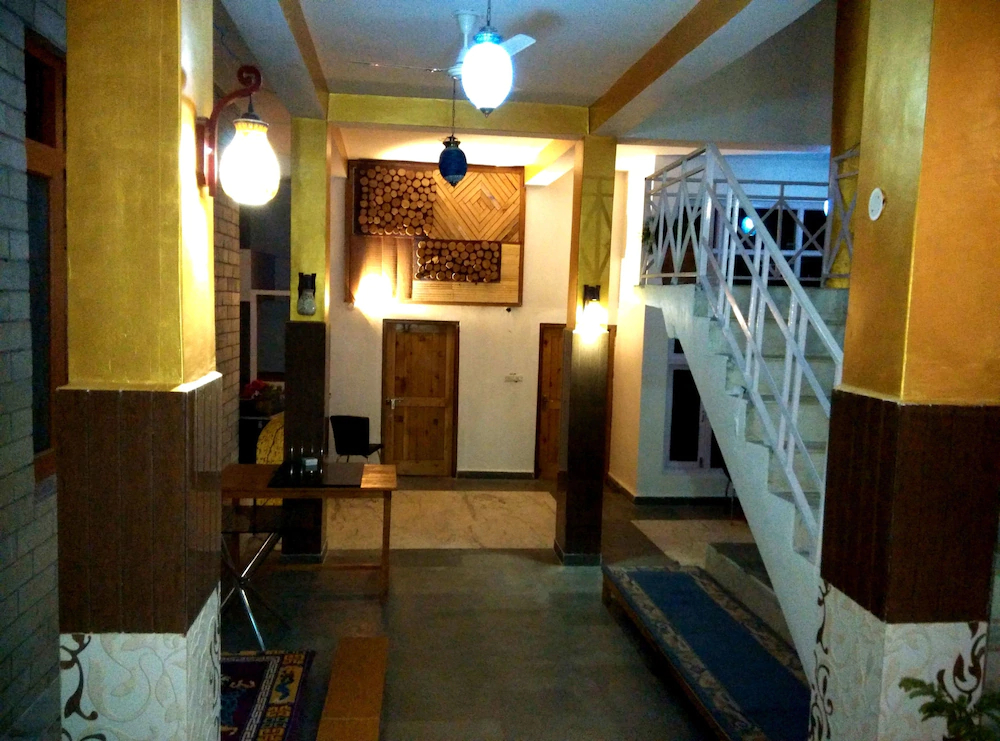 Bharhka Countryside Cottage Resort