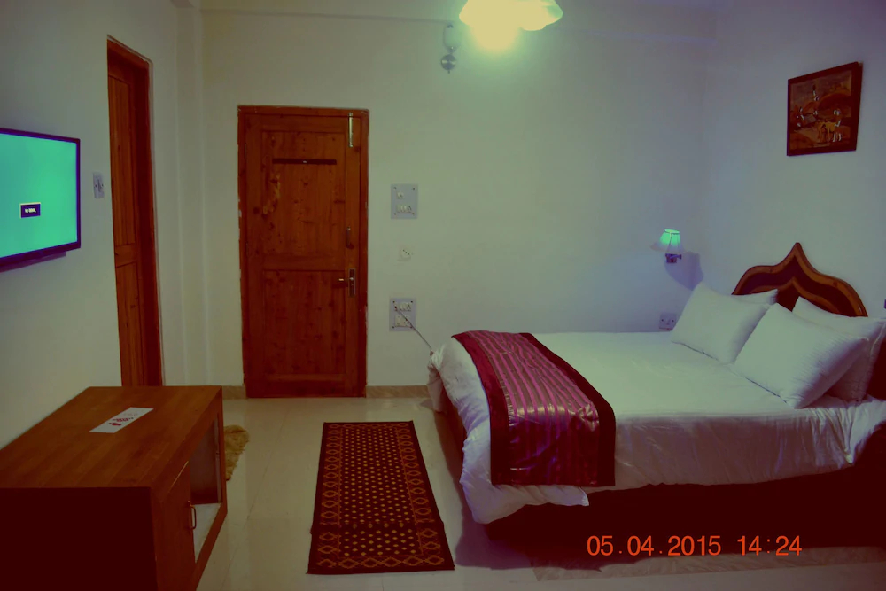 Bharhka Countryside Cottage Resort