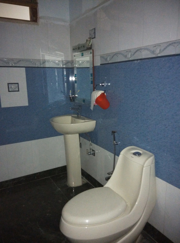 Bharhka Countryside Cottage Resort
