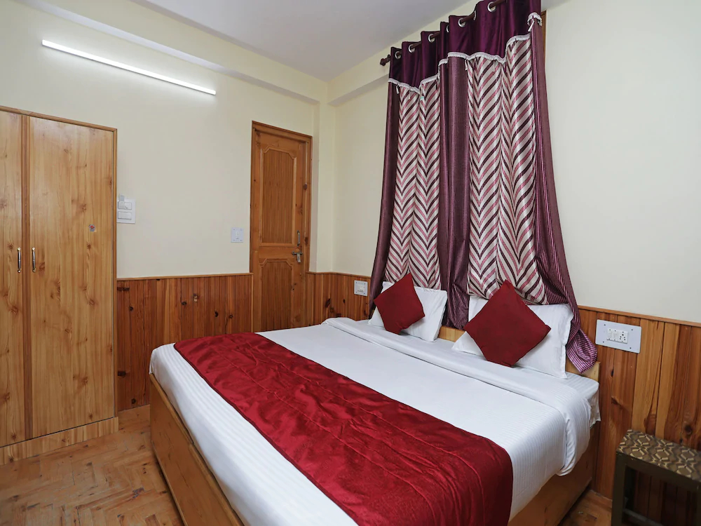 Chandra Homestay by OYO Rooms
