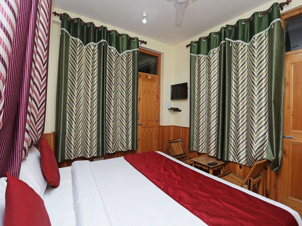 Chandra Homestay by OYO Rooms