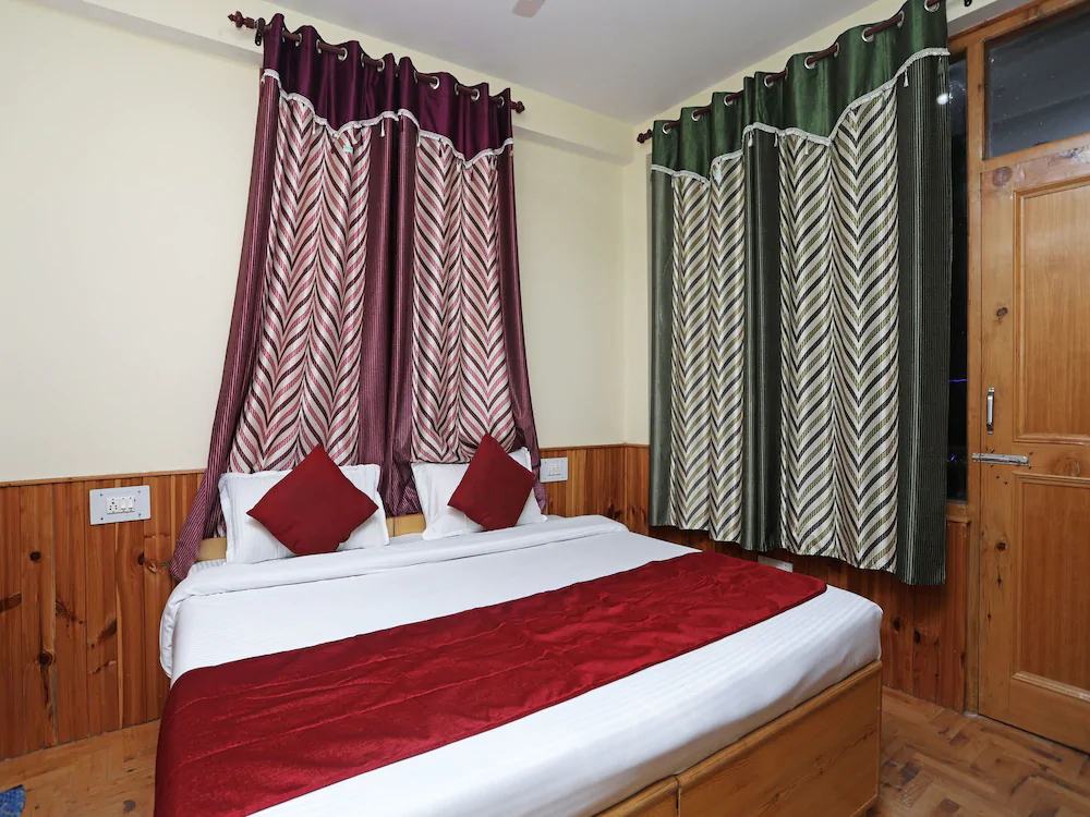 Chandra Homestay by OYO Rooms