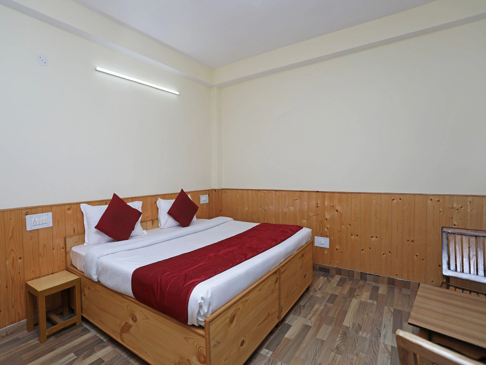 Chandra Homestay by OYO Rooms