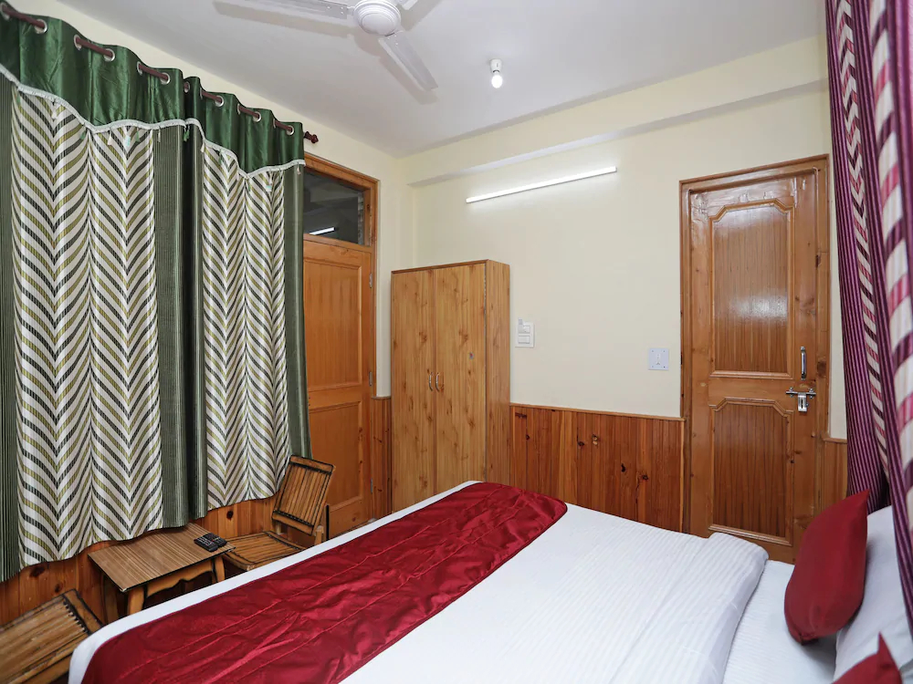 Chandra Homestay by OYO Rooms