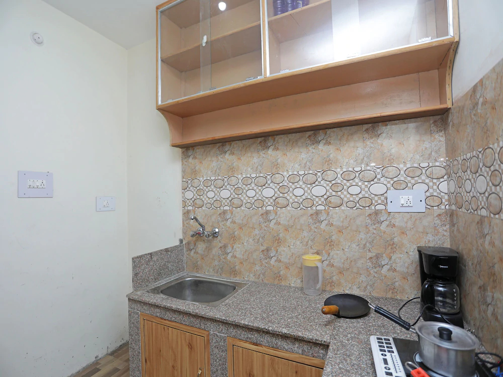 Chandra Homestay by OYO Rooms