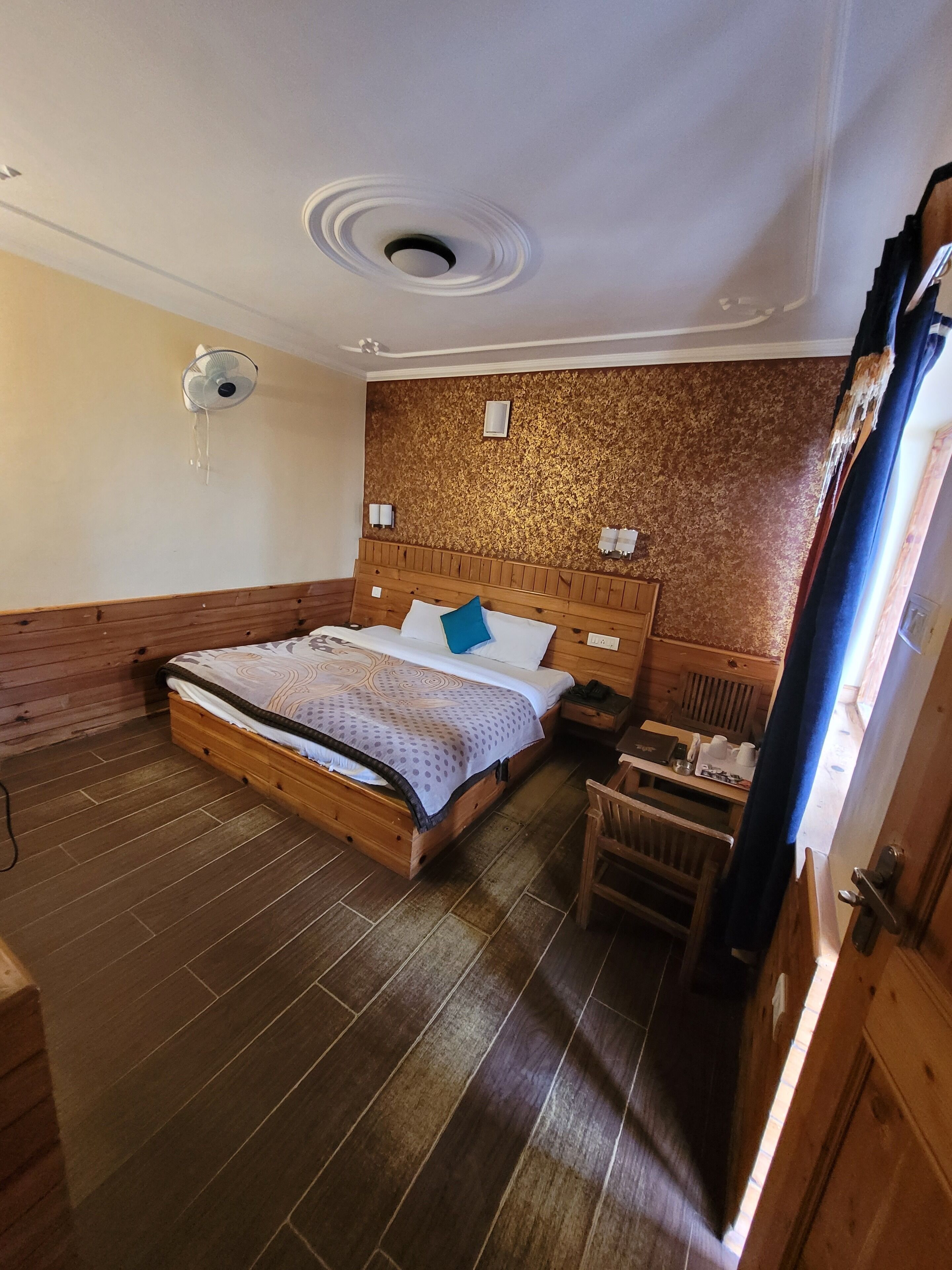 Gezellig Inn Golden Apple