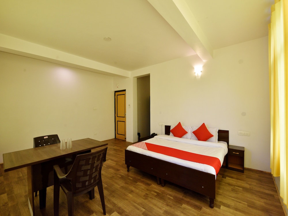 Heaven On Earth by OYO Rooms