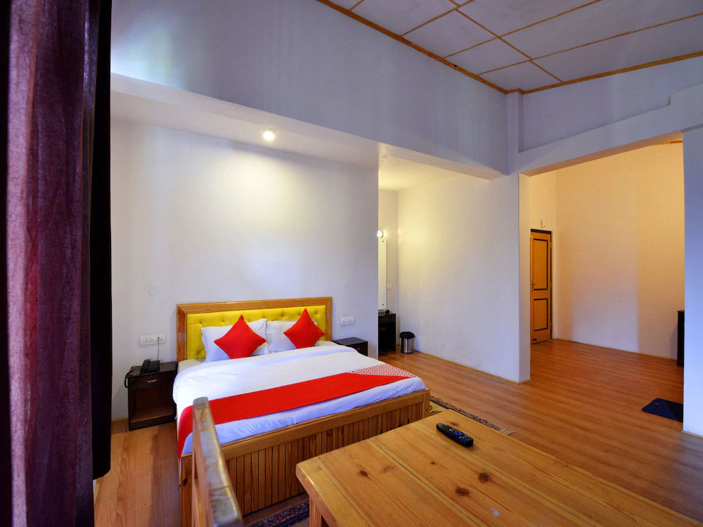 Heaven On Earth by OYO Rooms