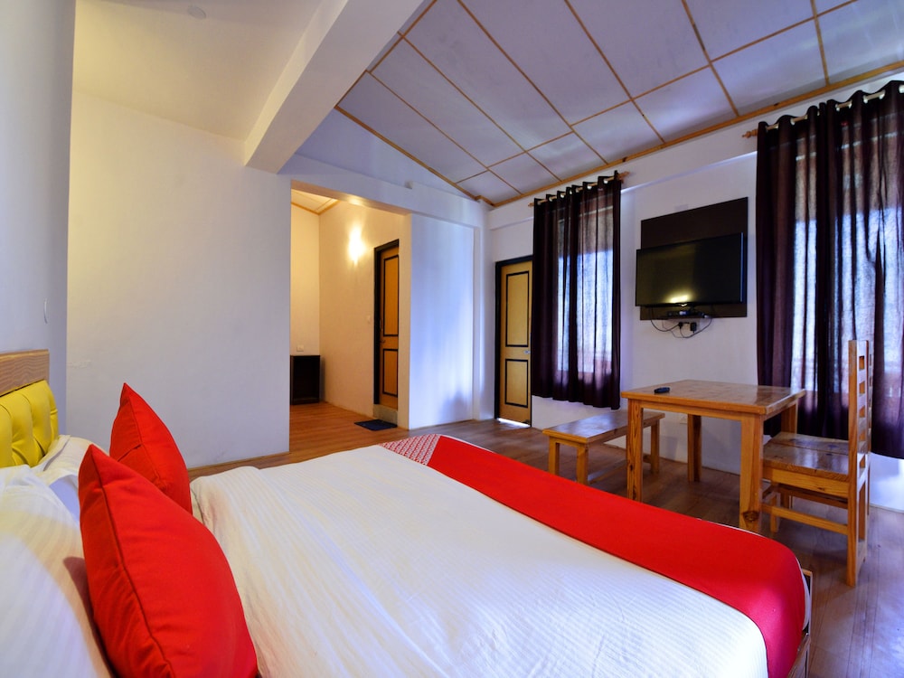 Heaven On Earth by OYO Rooms