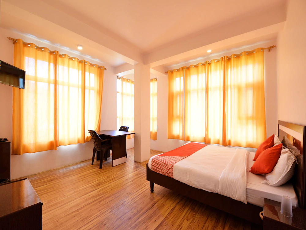 Heaven On Earth by OYO Rooms