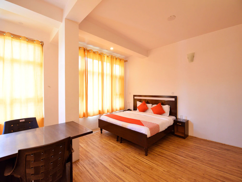 Heaven On Earth by OYO Rooms