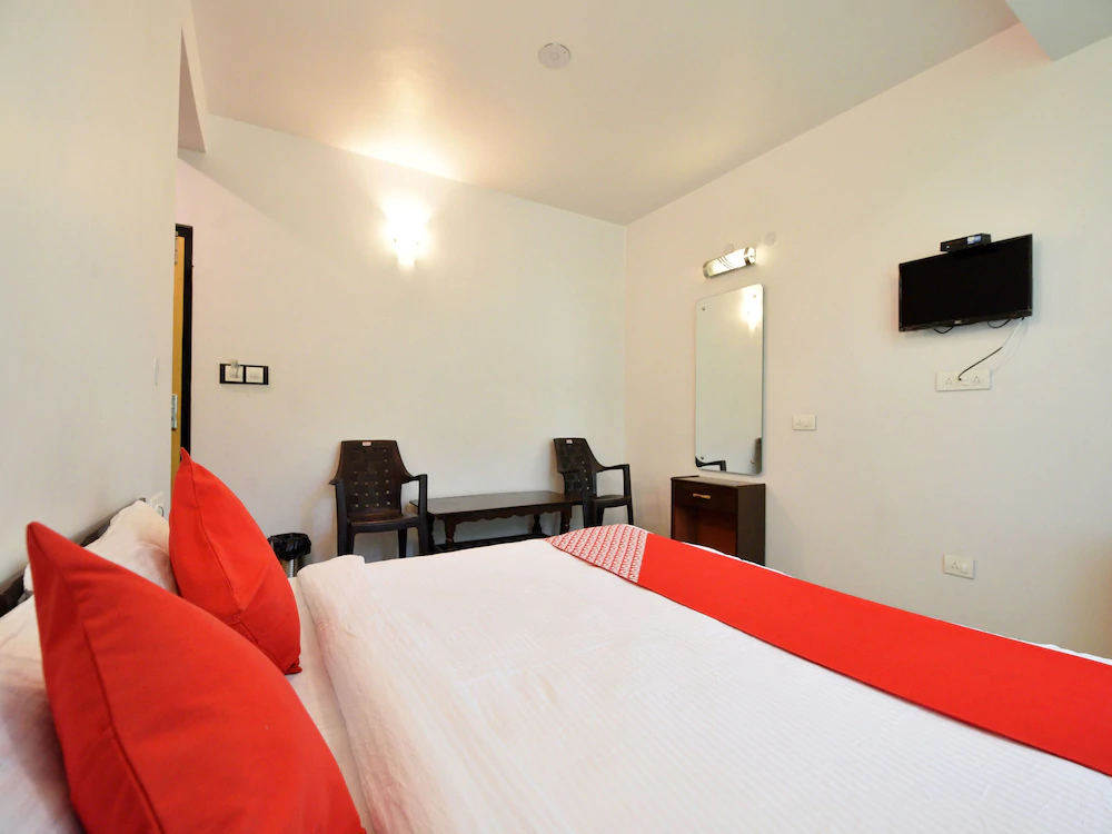 Heaven On Earth by OYO Rooms