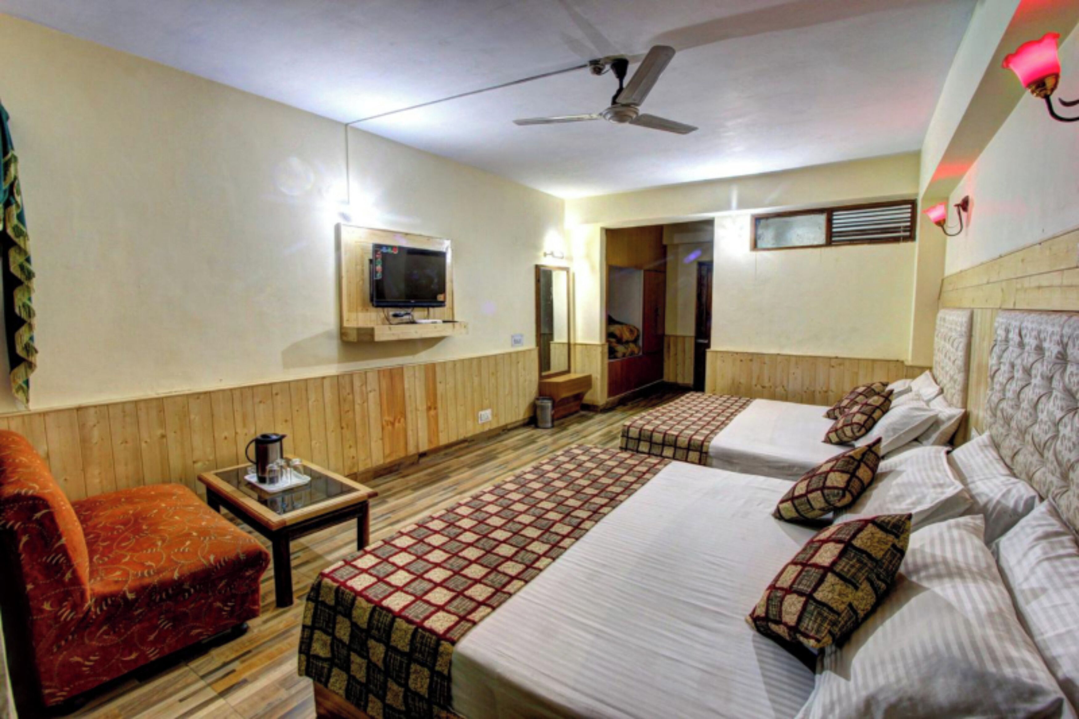 Highway Inn Manali by Goroomgo