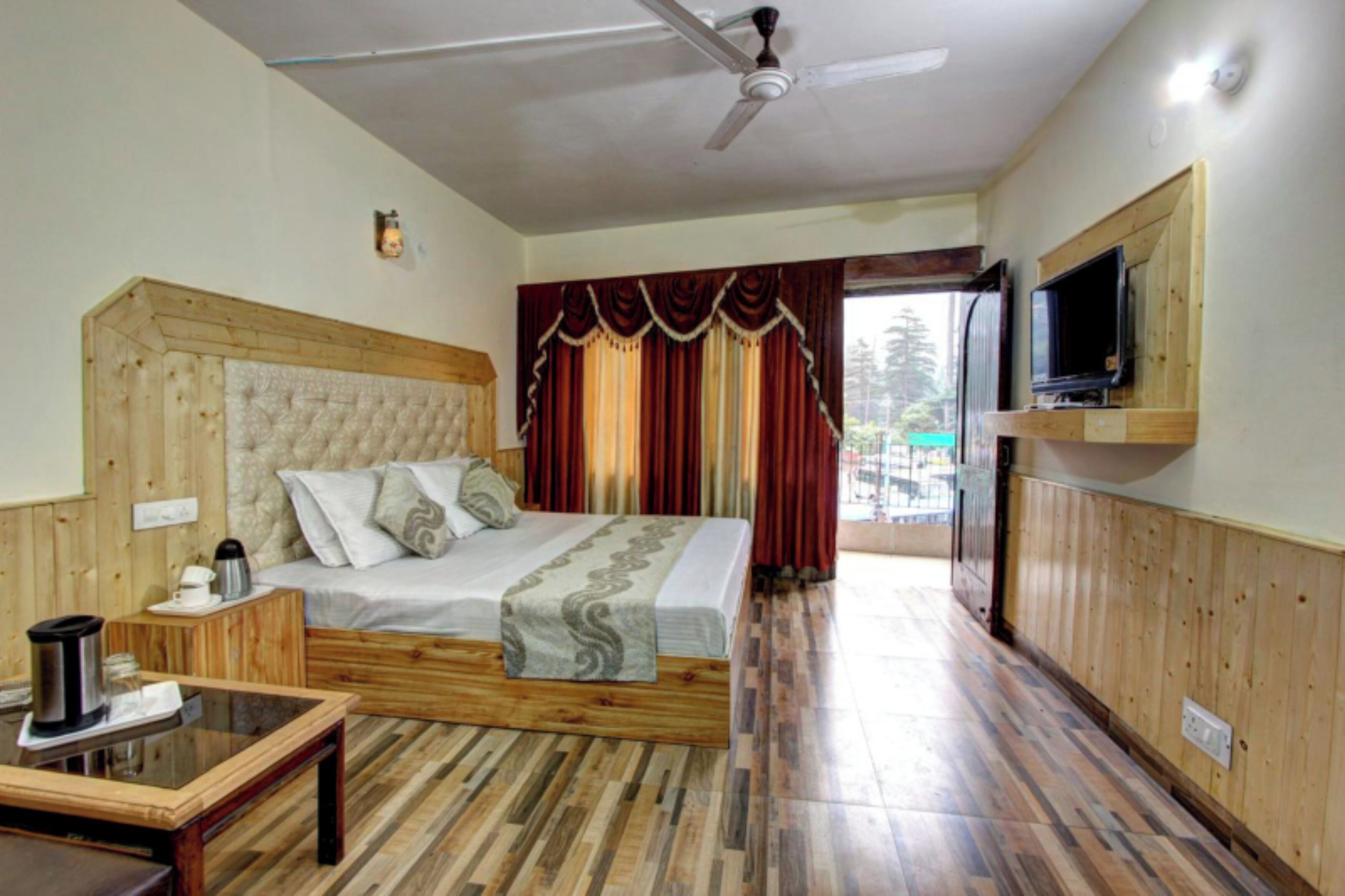 Highway Inn Manali by Goroomgo