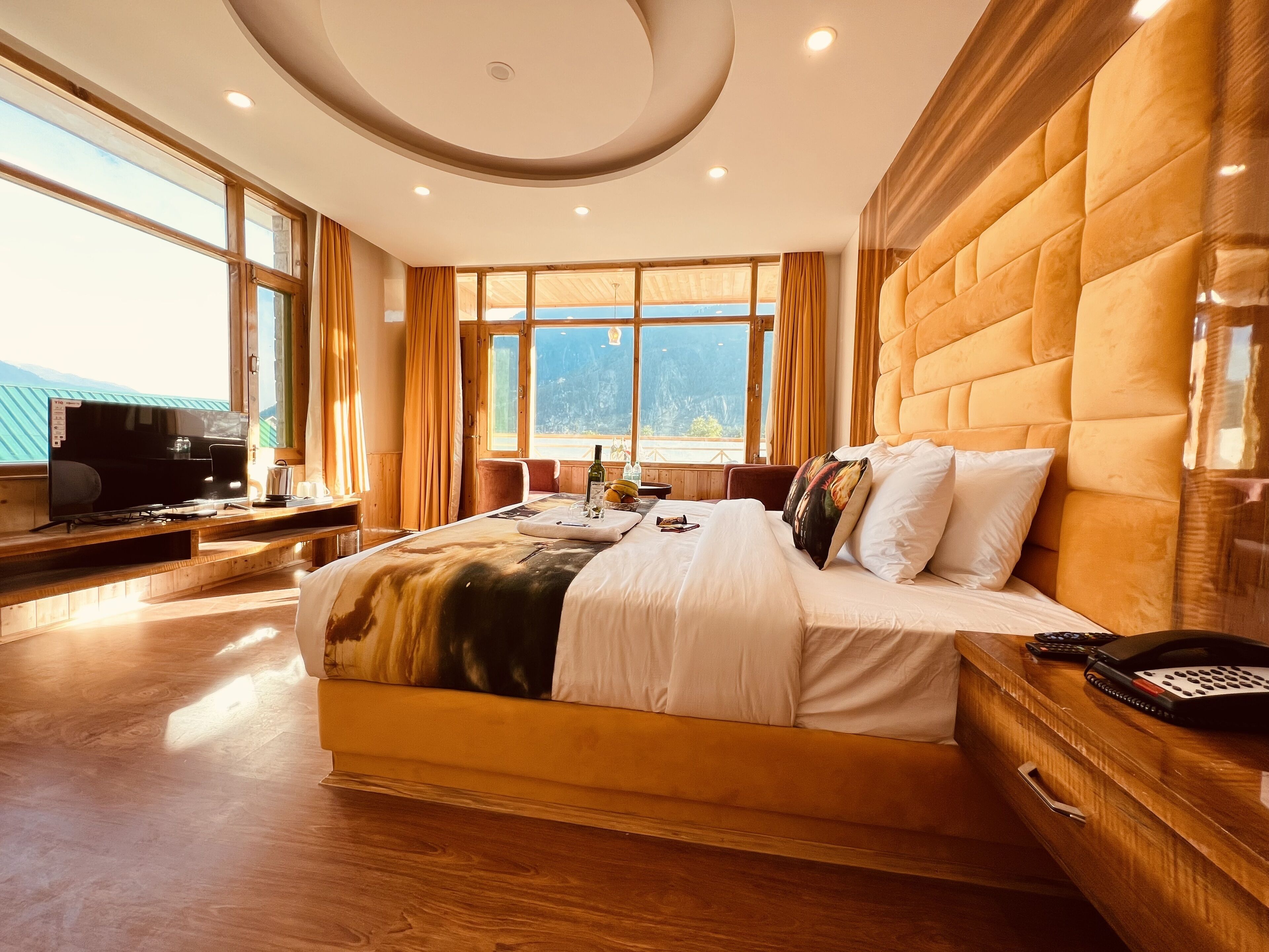 Hill River Resort By West Western
