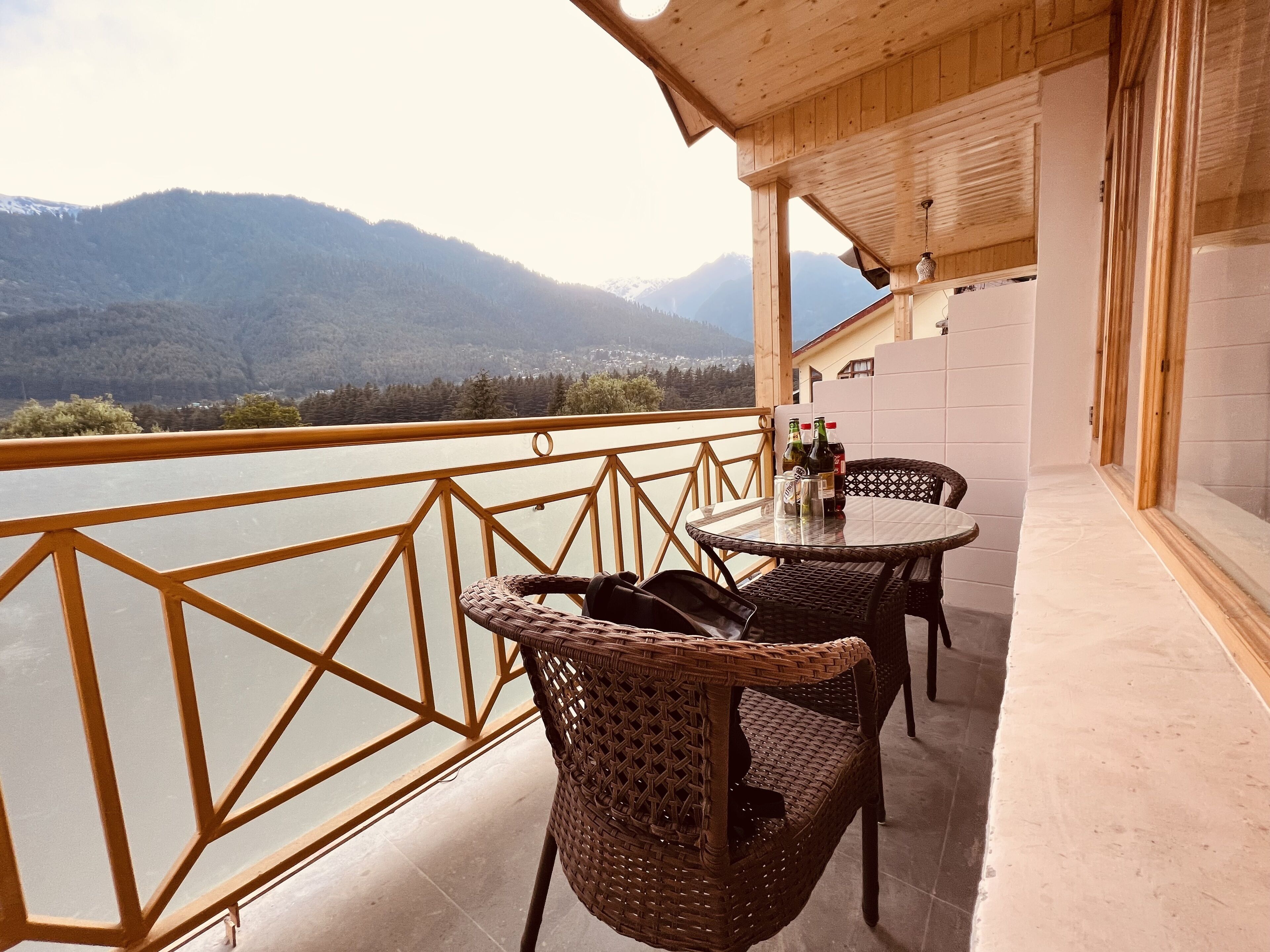 Hill River Resort By West Western
