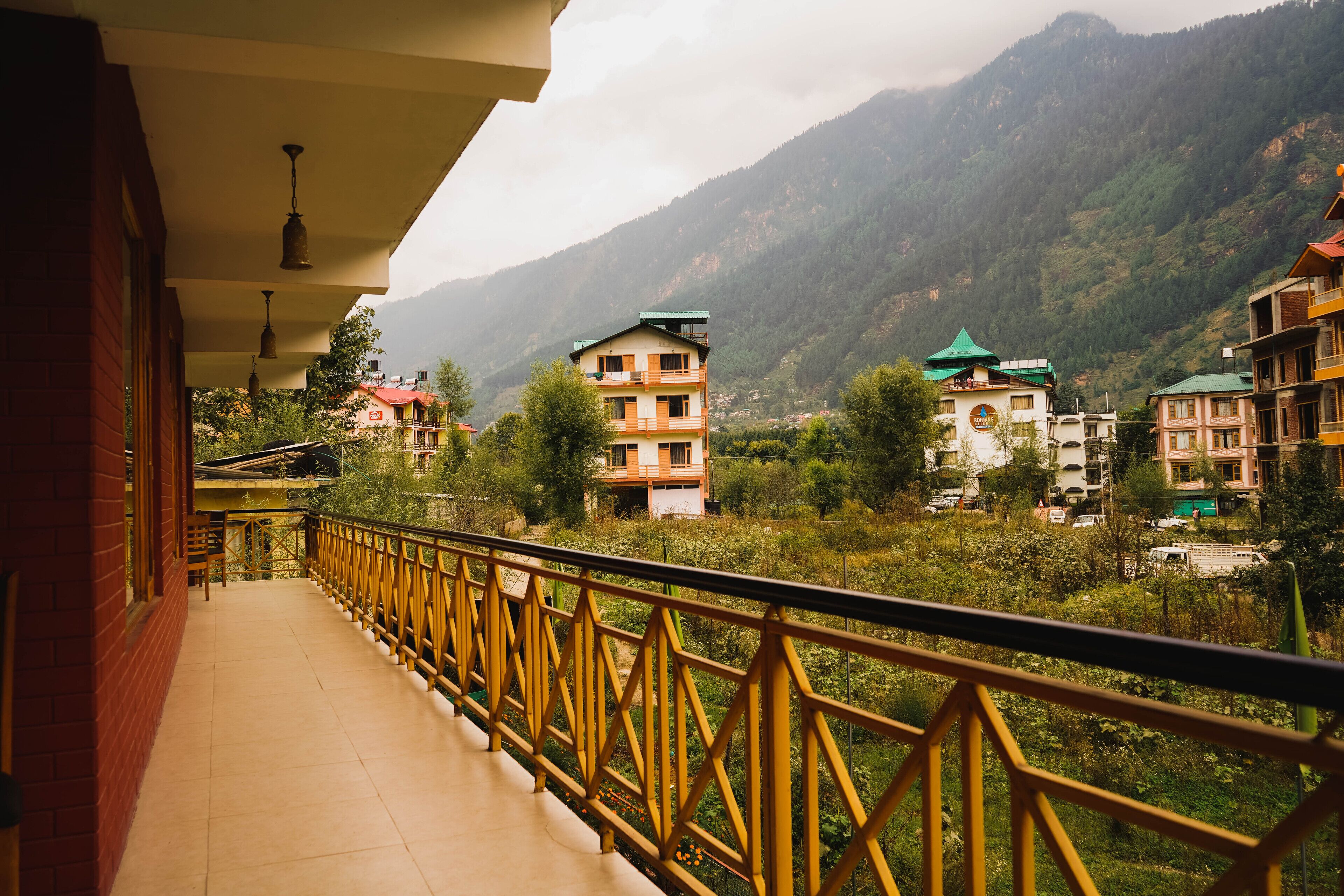 Hipostel Manali