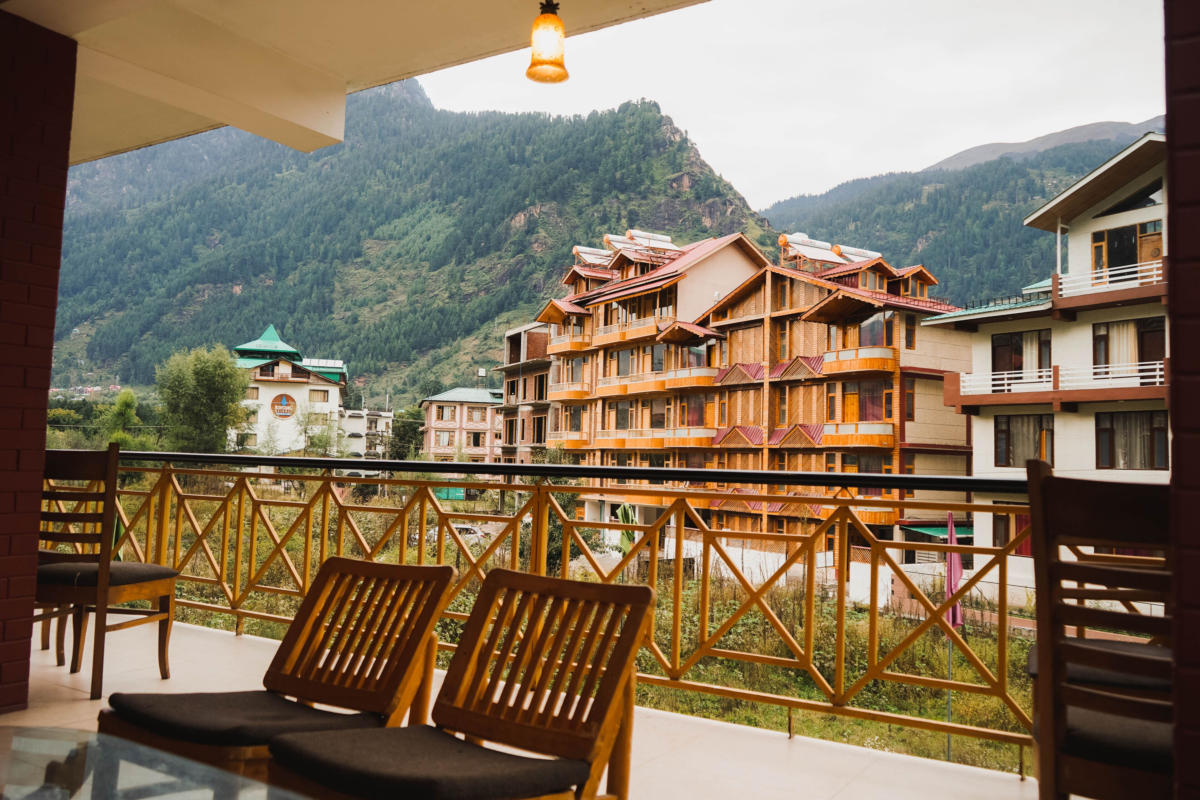 Hipostel Manali