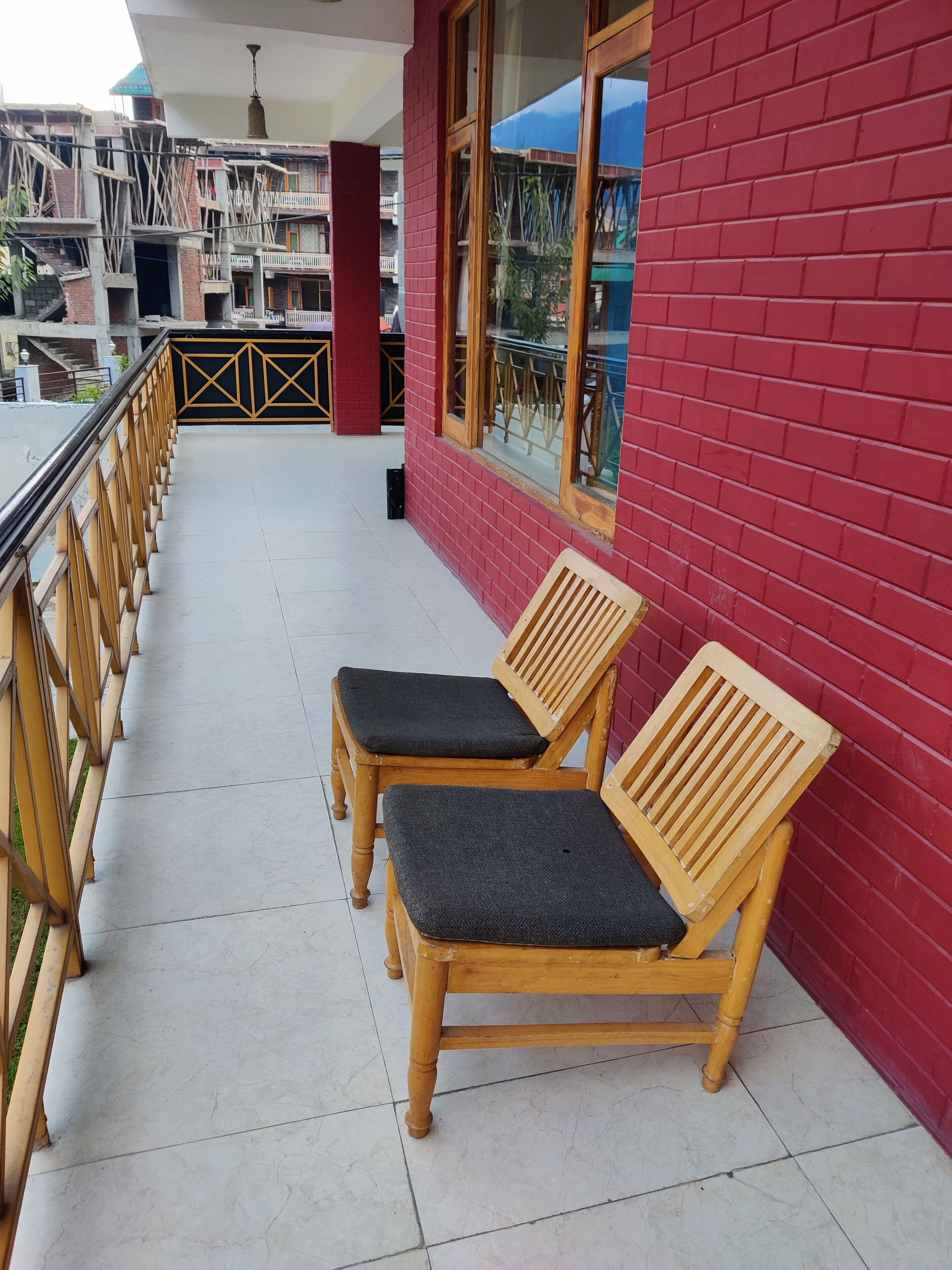 Hipostel Manali