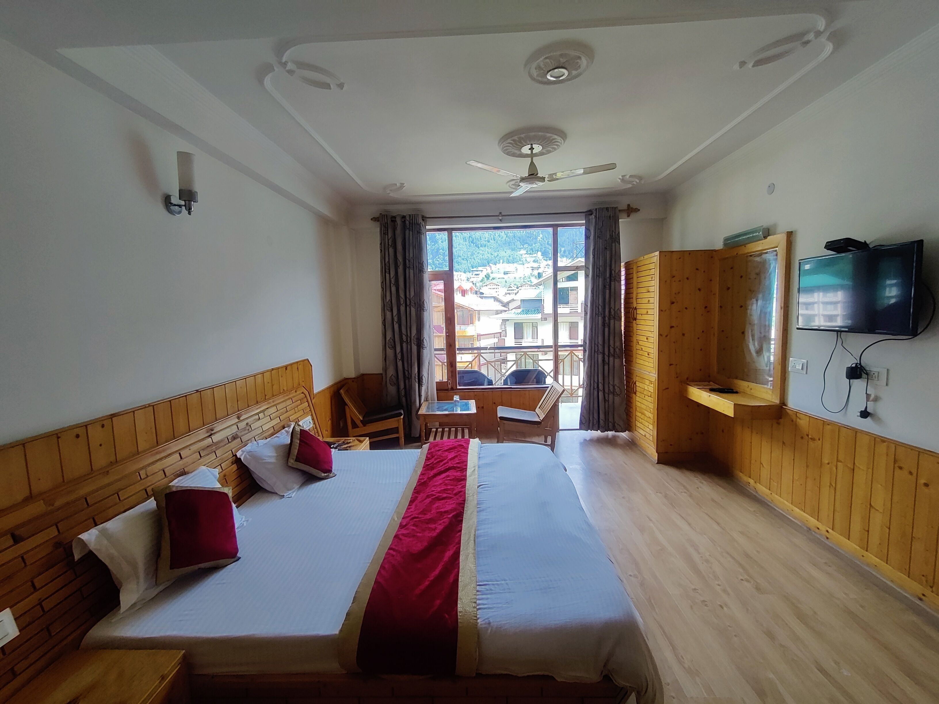 Hipostel Manali