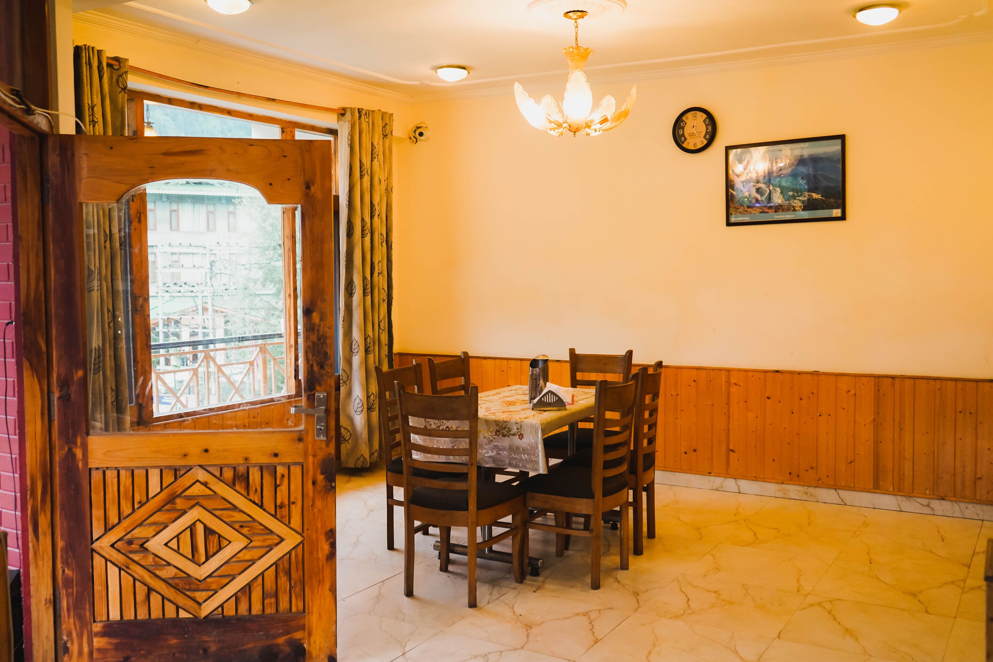Hipostel Manali