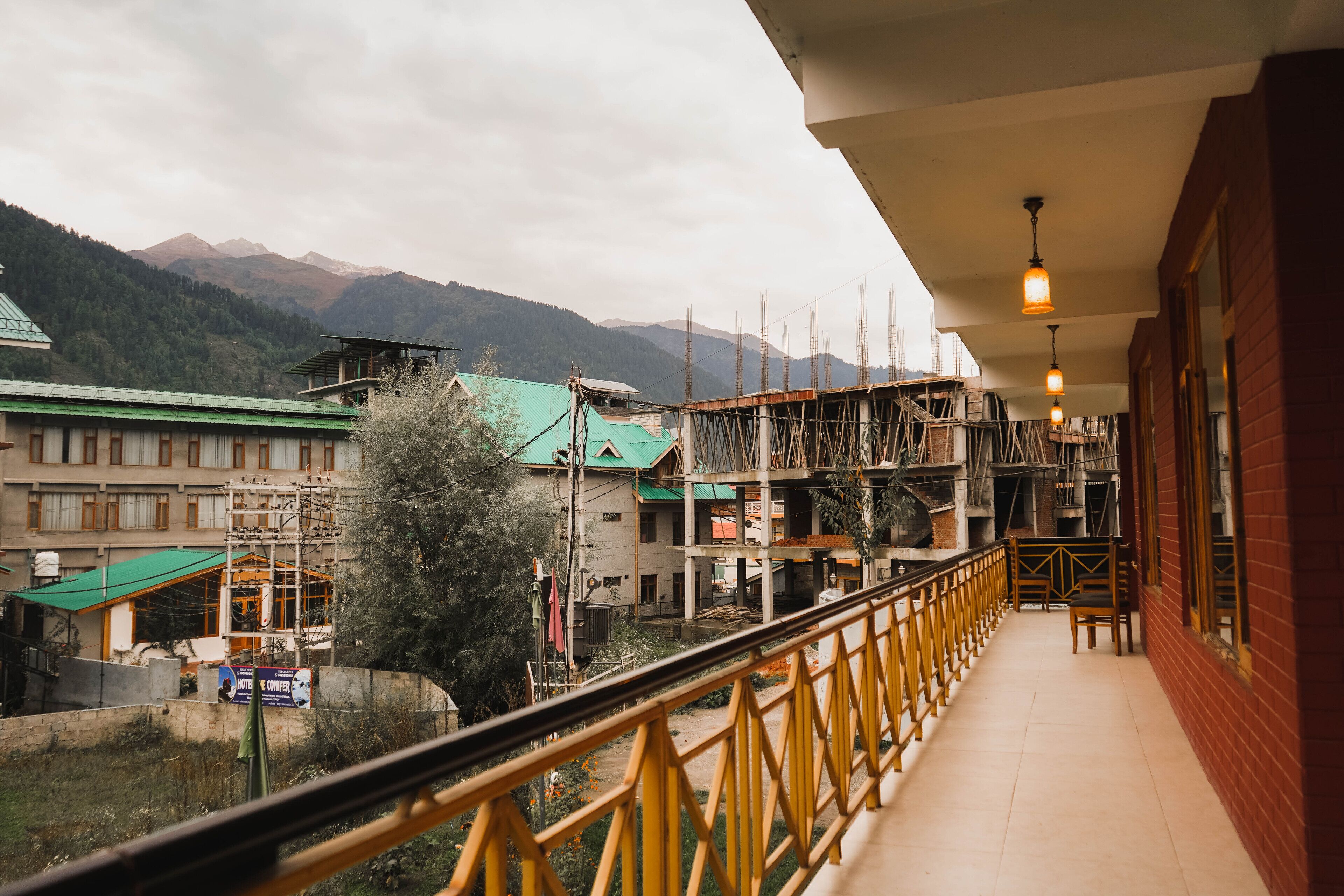 Hipostel Manali