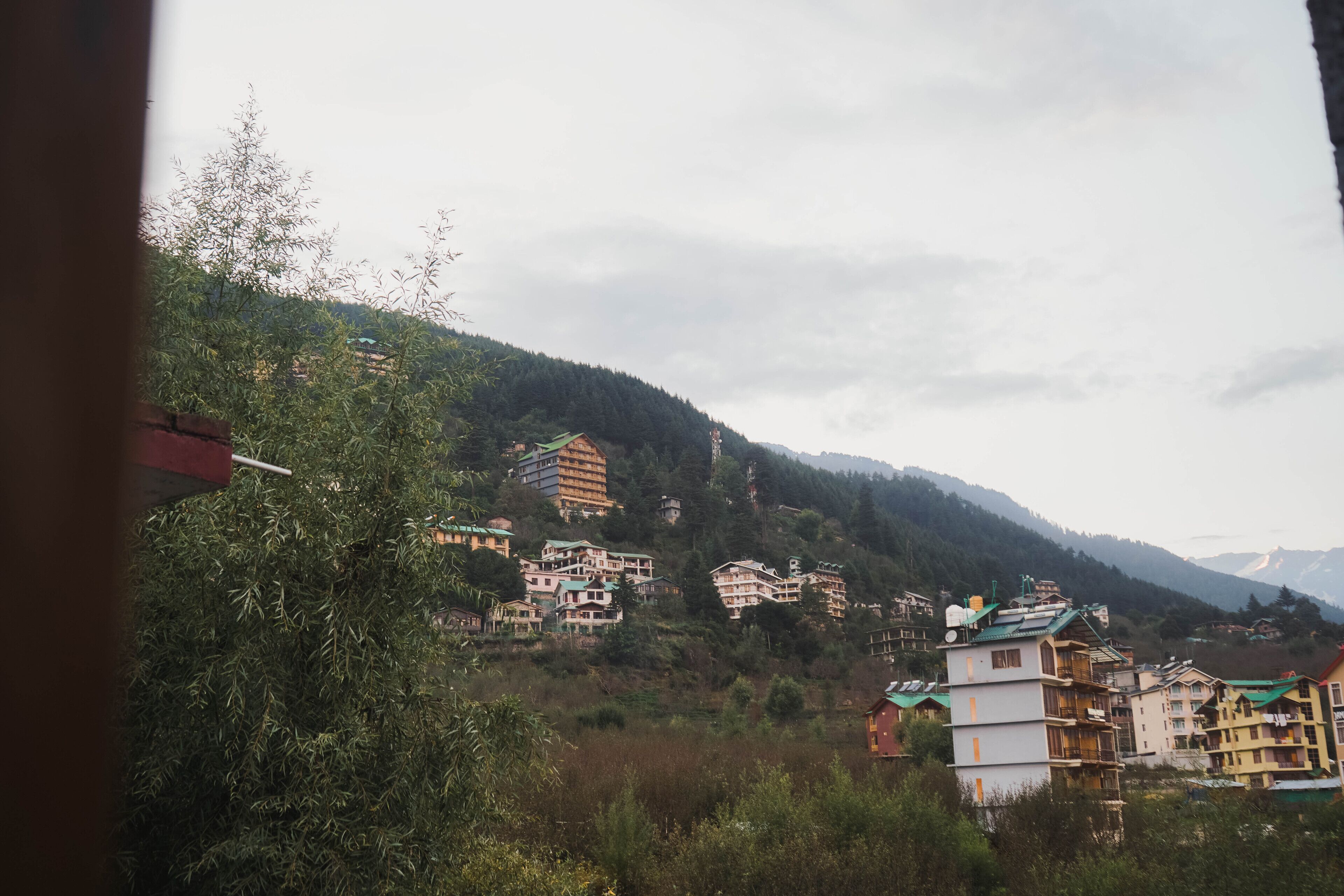 Hipostel Manali