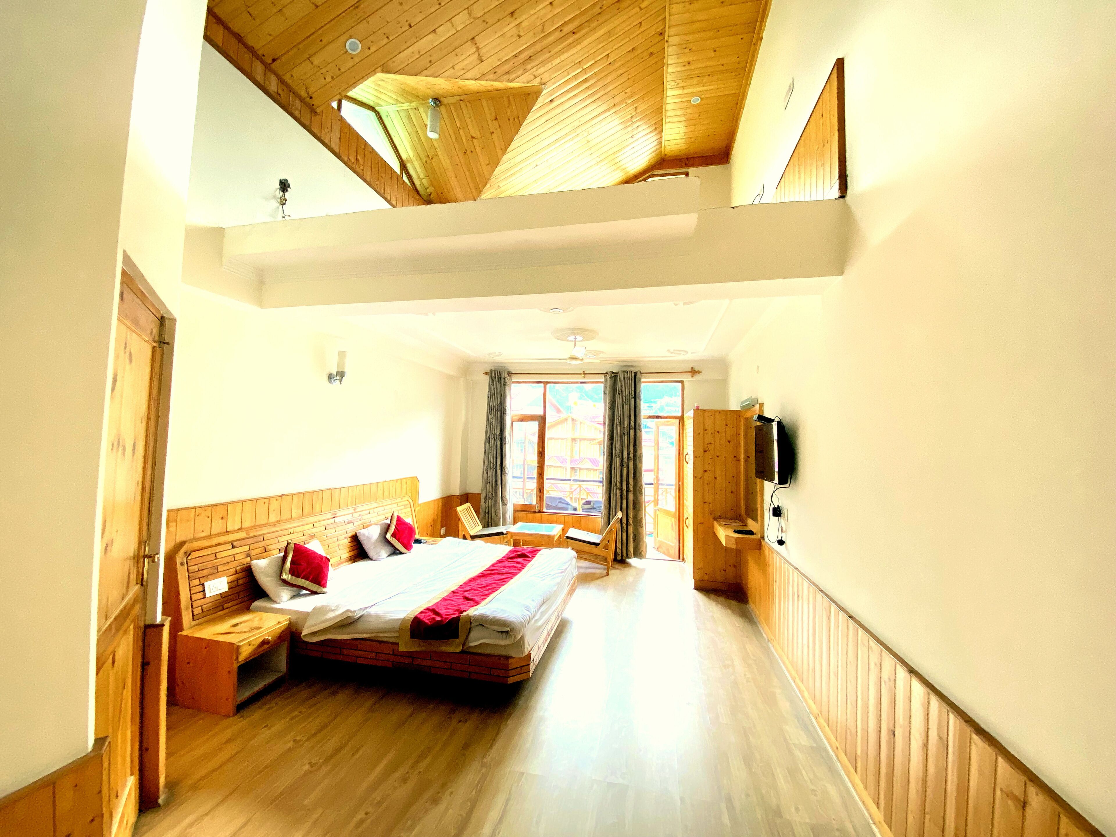 Hipostel Manali