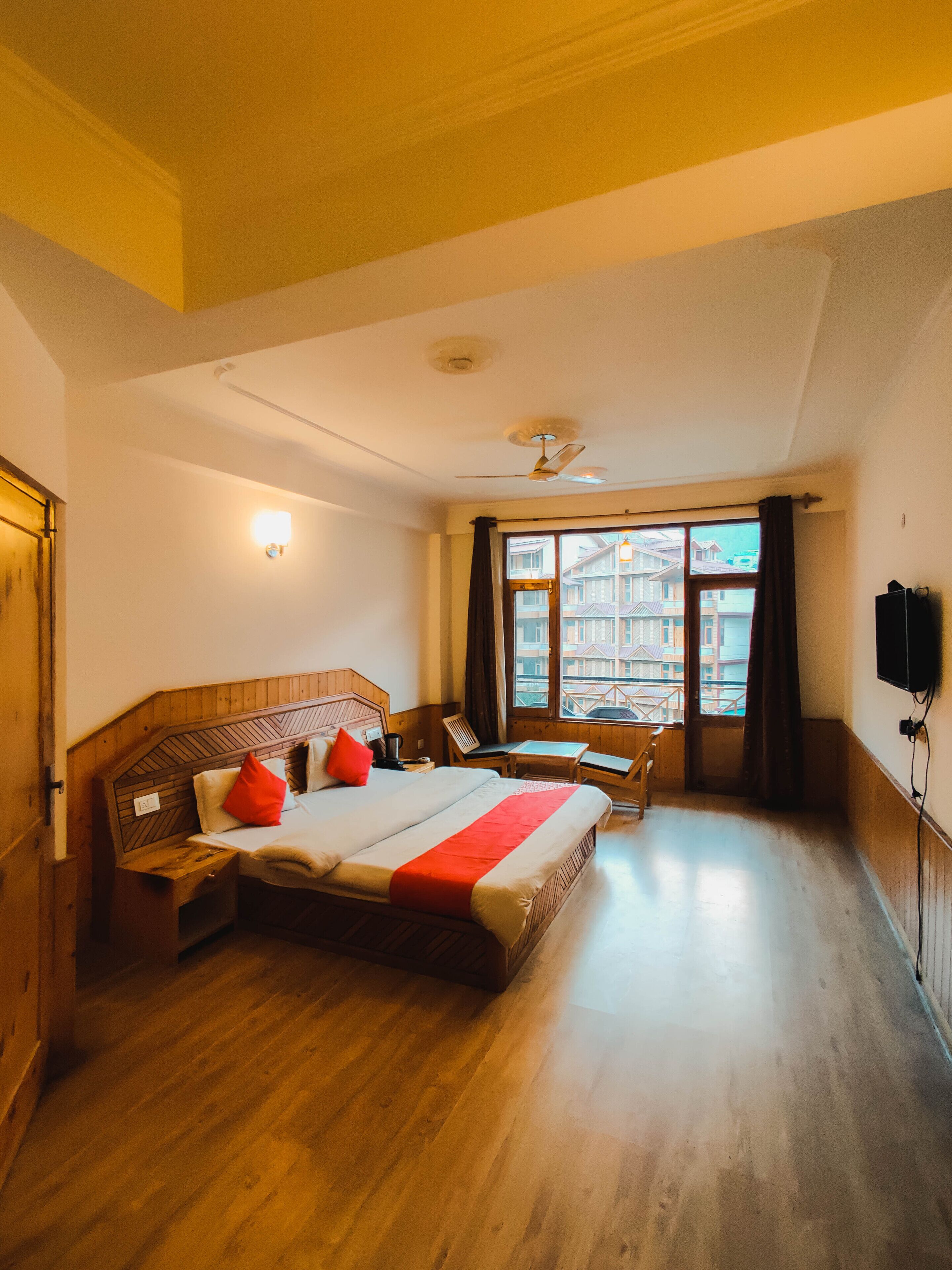 Hipostel Manali