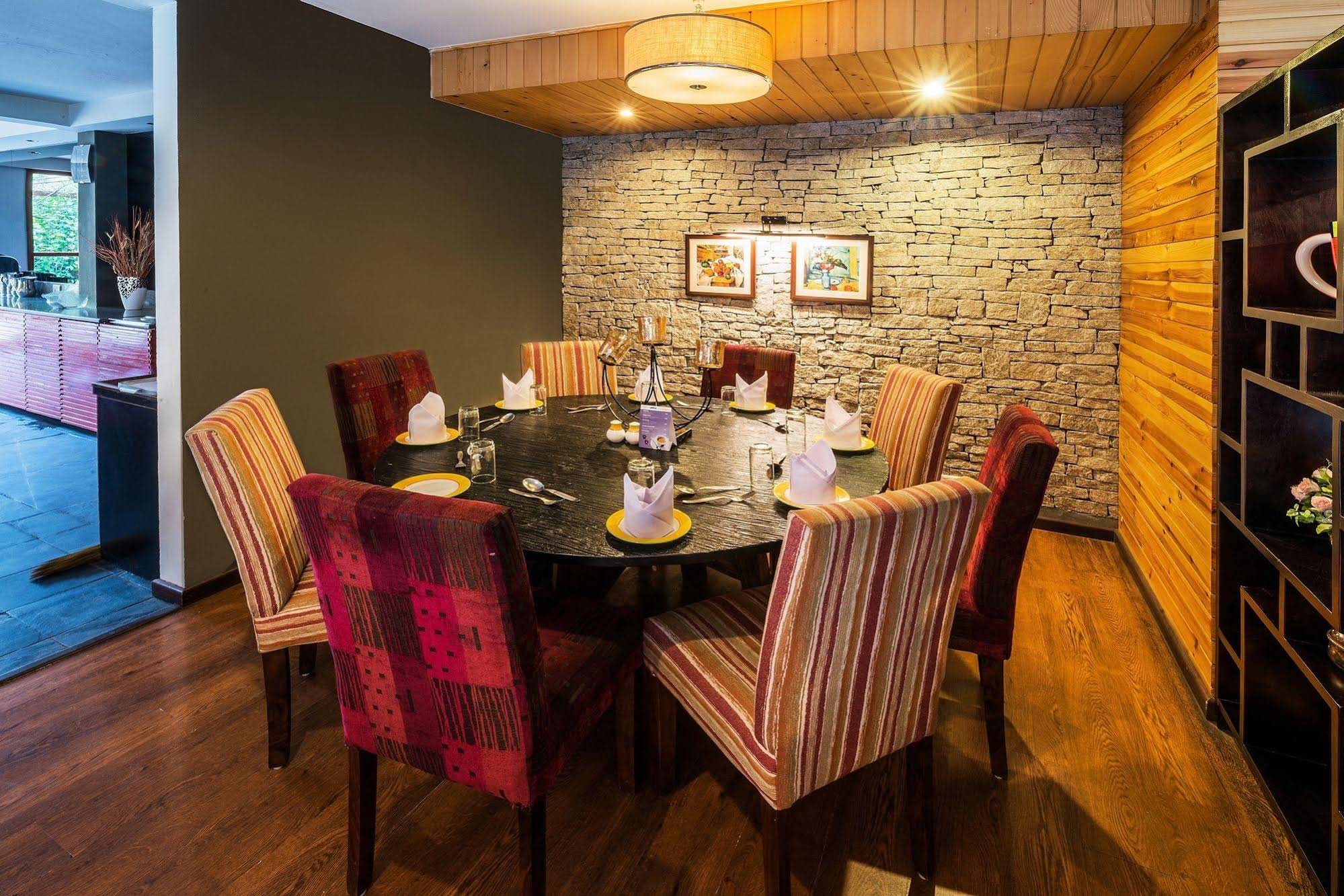 Honeymoon Inn Manali