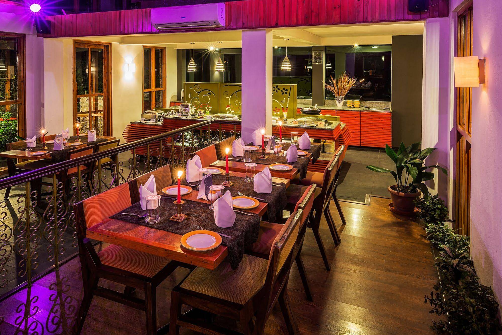 Honeymoon Inn Manali