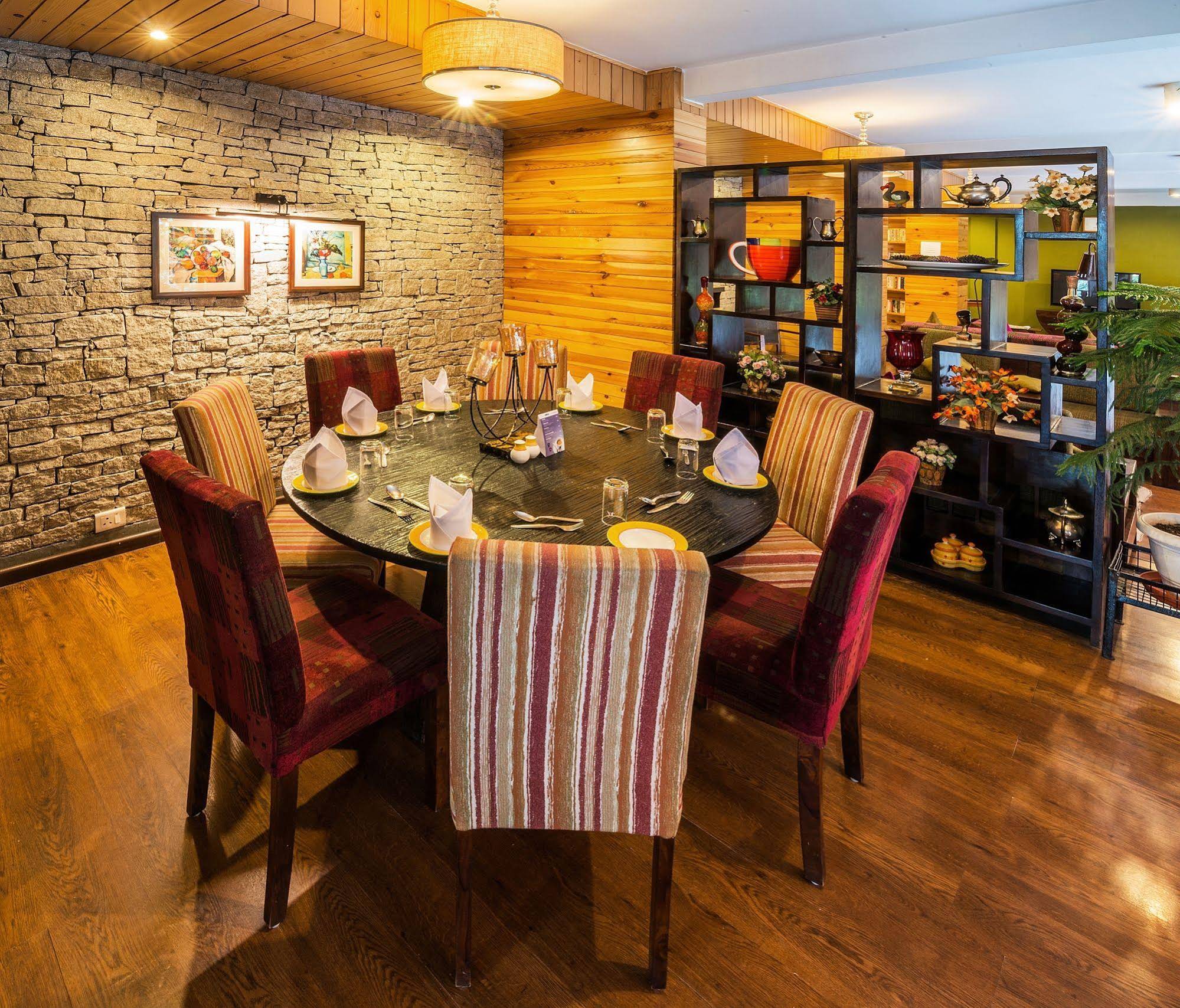 Honeymoon Inn Manali