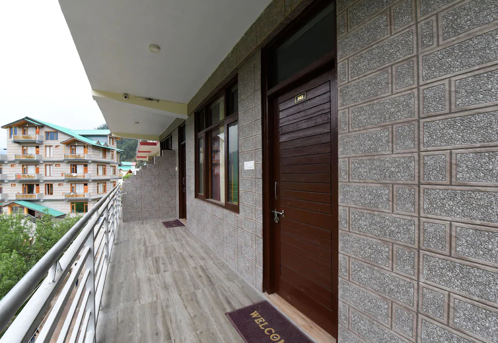 Hotel Akash Hills by OYO Rooms