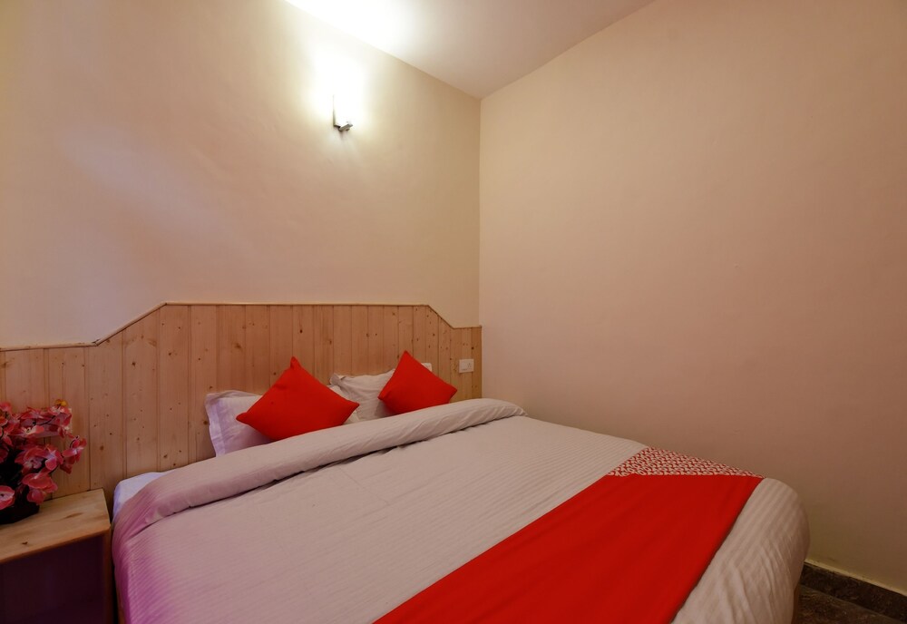 Hotel Akash Hills by OYO Rooms