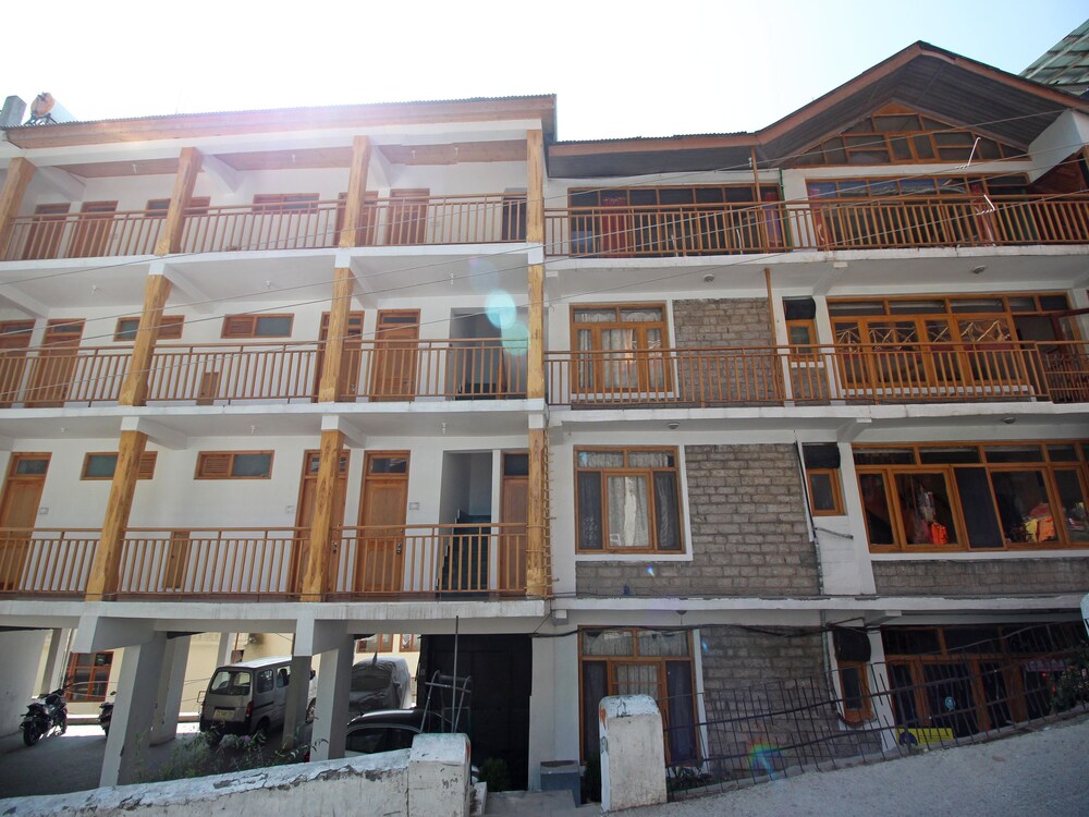 Hotel Bhrigu by OYO Rooms