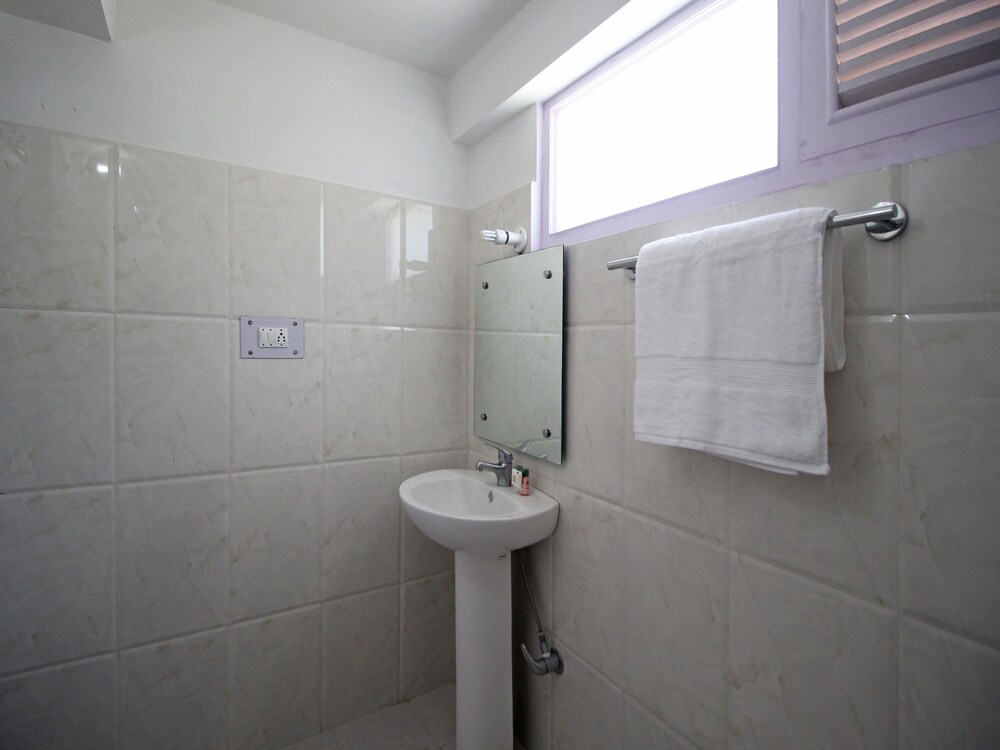 Hotel Bhrigu by OYO Rooms