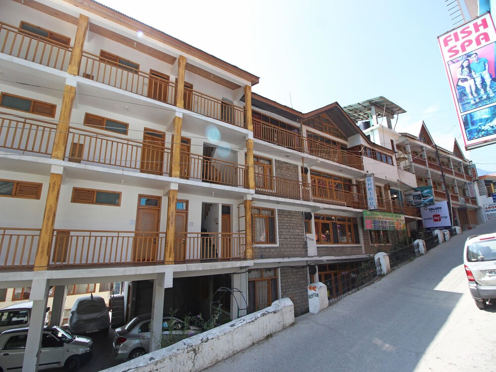 Hotel Bhrigu by OYO Rooms