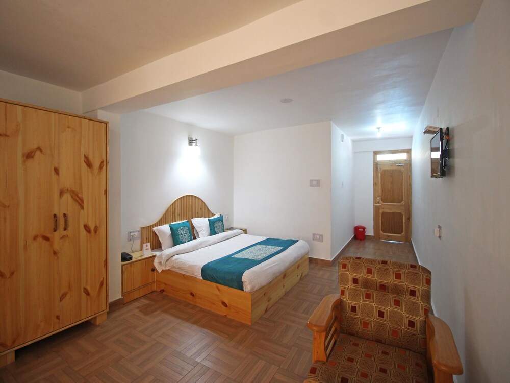 Hotel Bhrigu by OYO Rooms