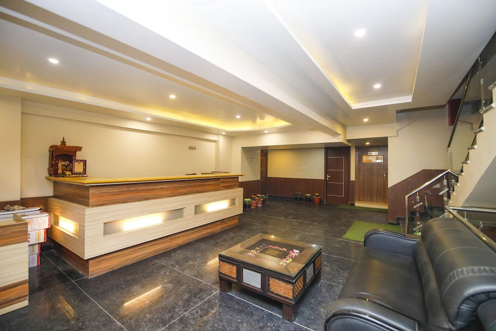 Hotel Grand Sm Regency by OYO Rooms