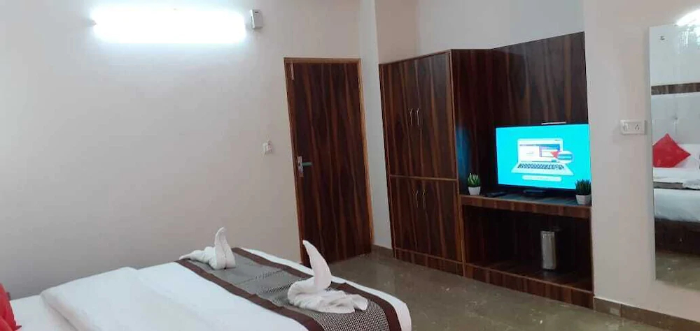 Hotel Himalayan Oak