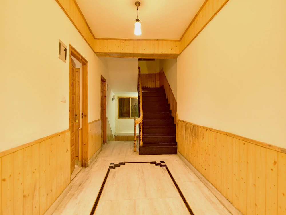 Hotel Rock Villa By OYO Rooms