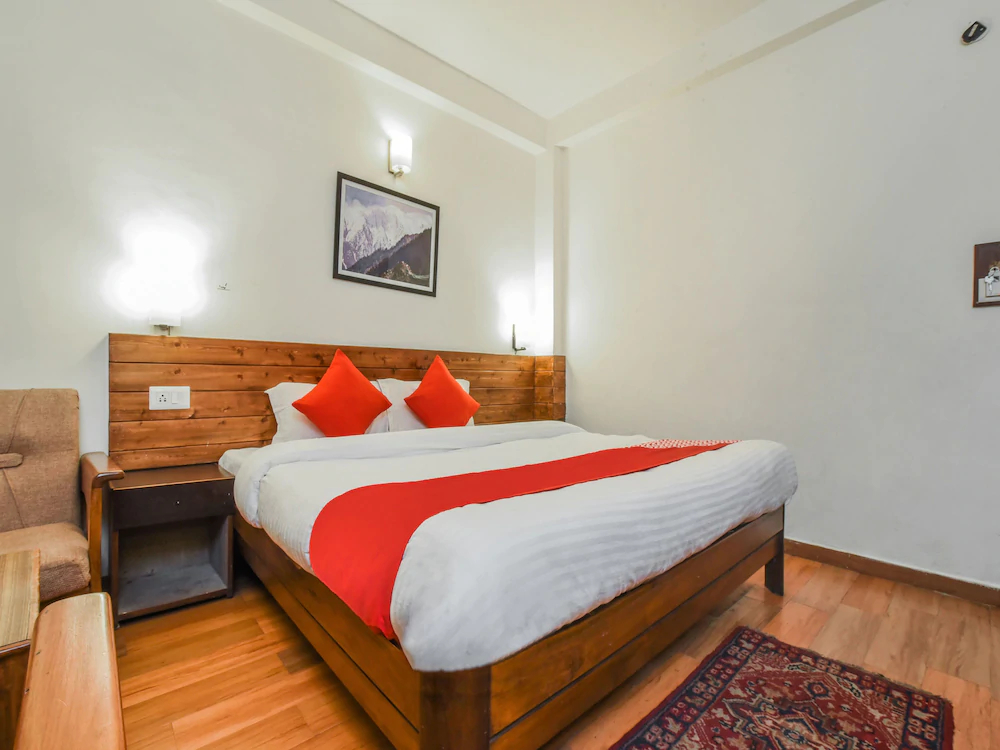 Hotel Sunflower by OYO Rooms