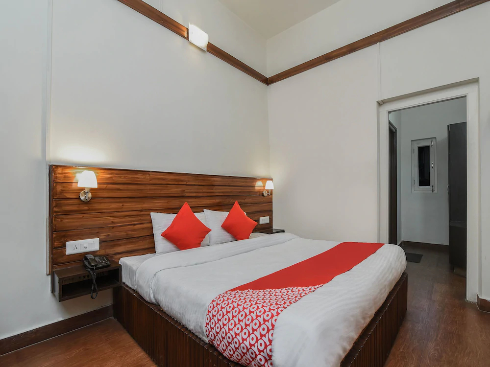 Hotel Sunflower by OYO Rooms
