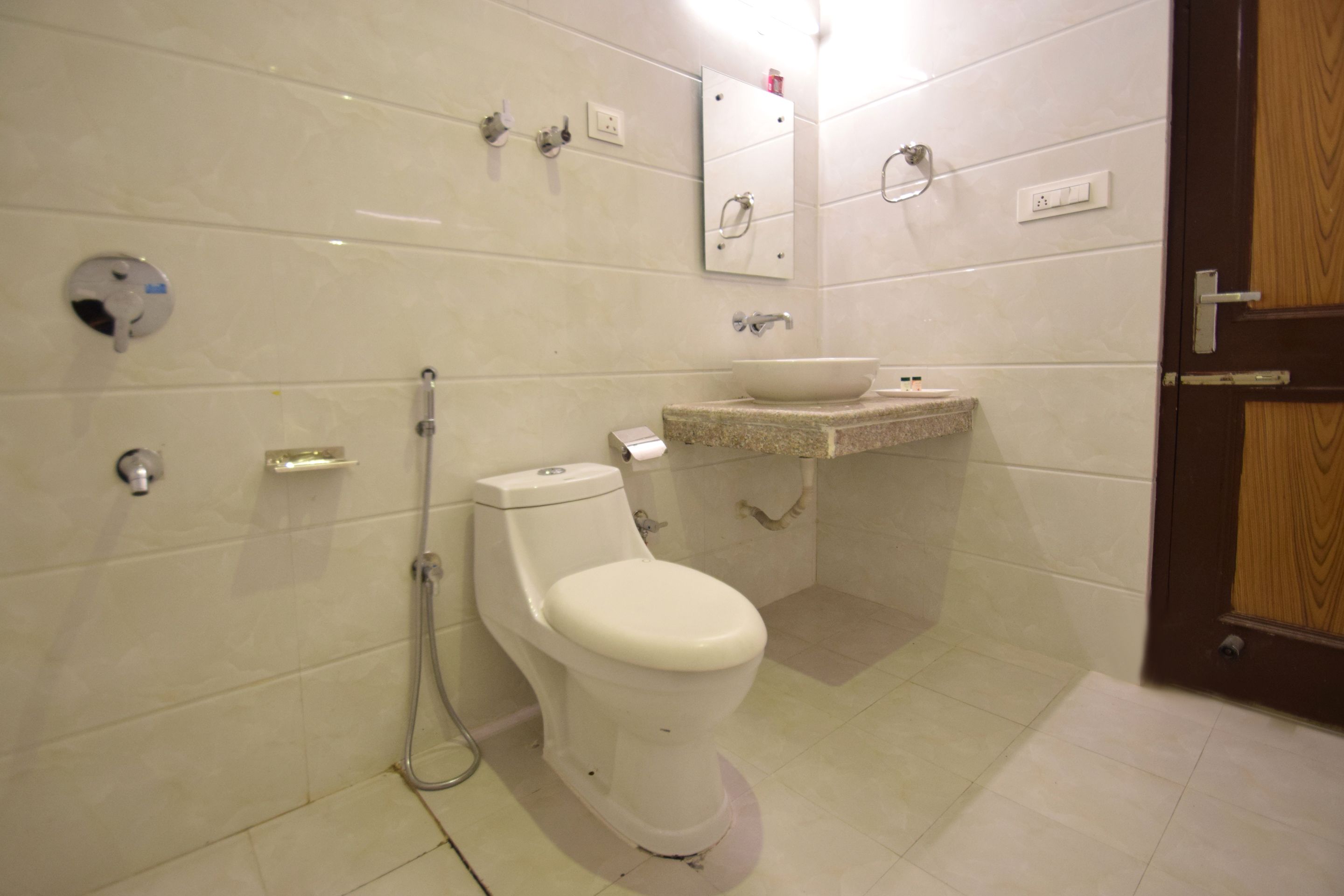 Hotel Sunrise Villa by OYO