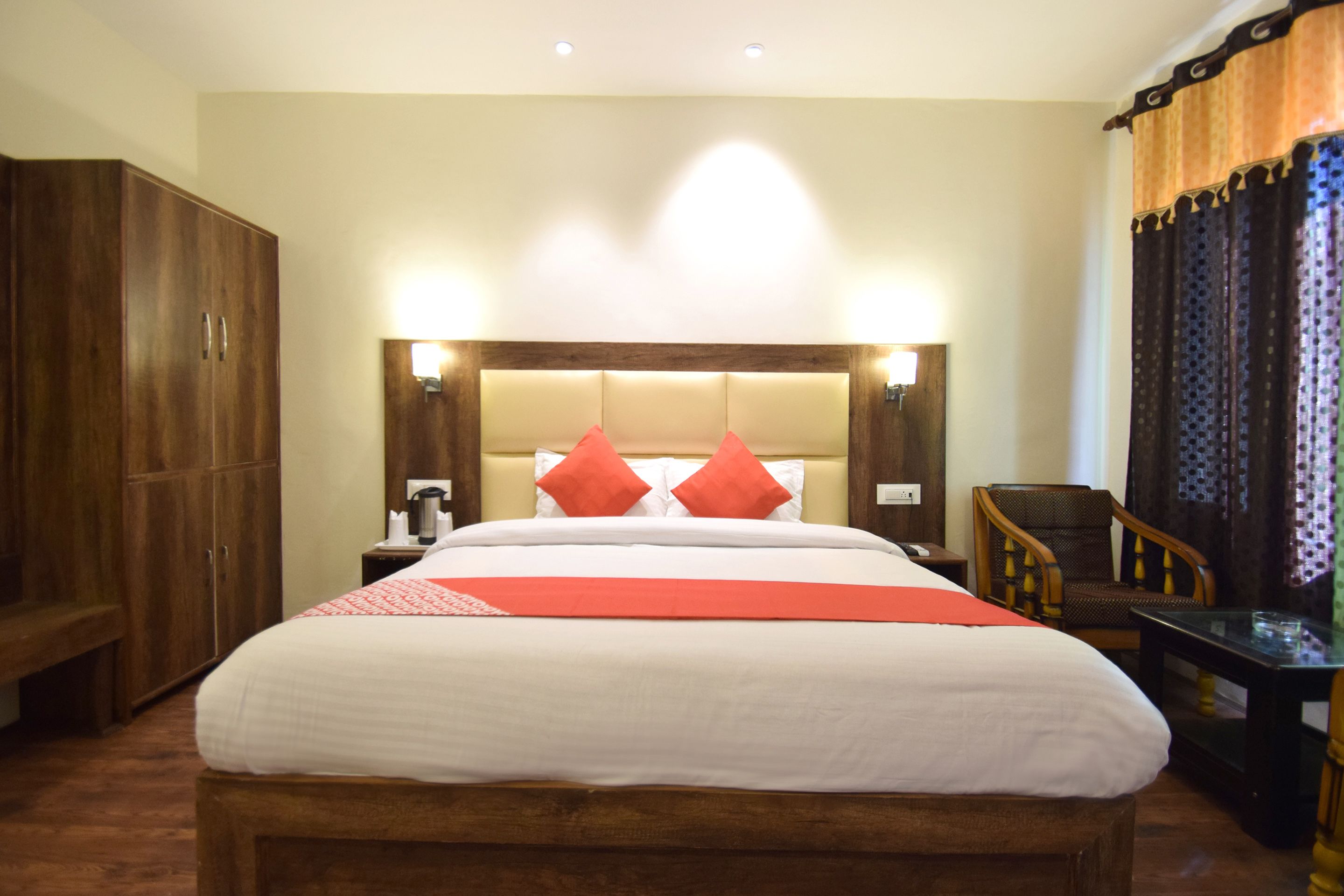 Hotel Sunrise Villa by OYO