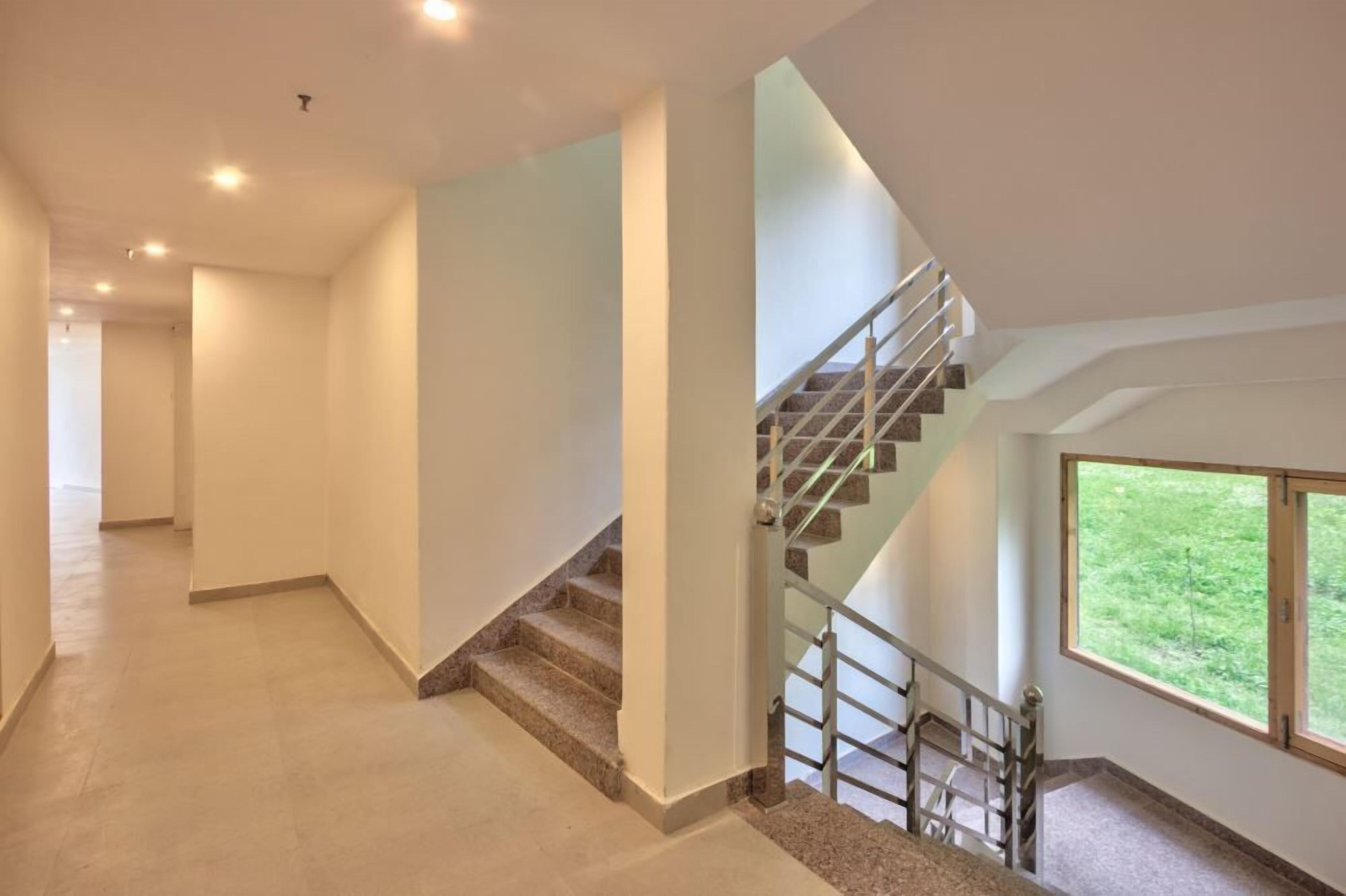Hotel Tejas Manali by Ptw Hotels