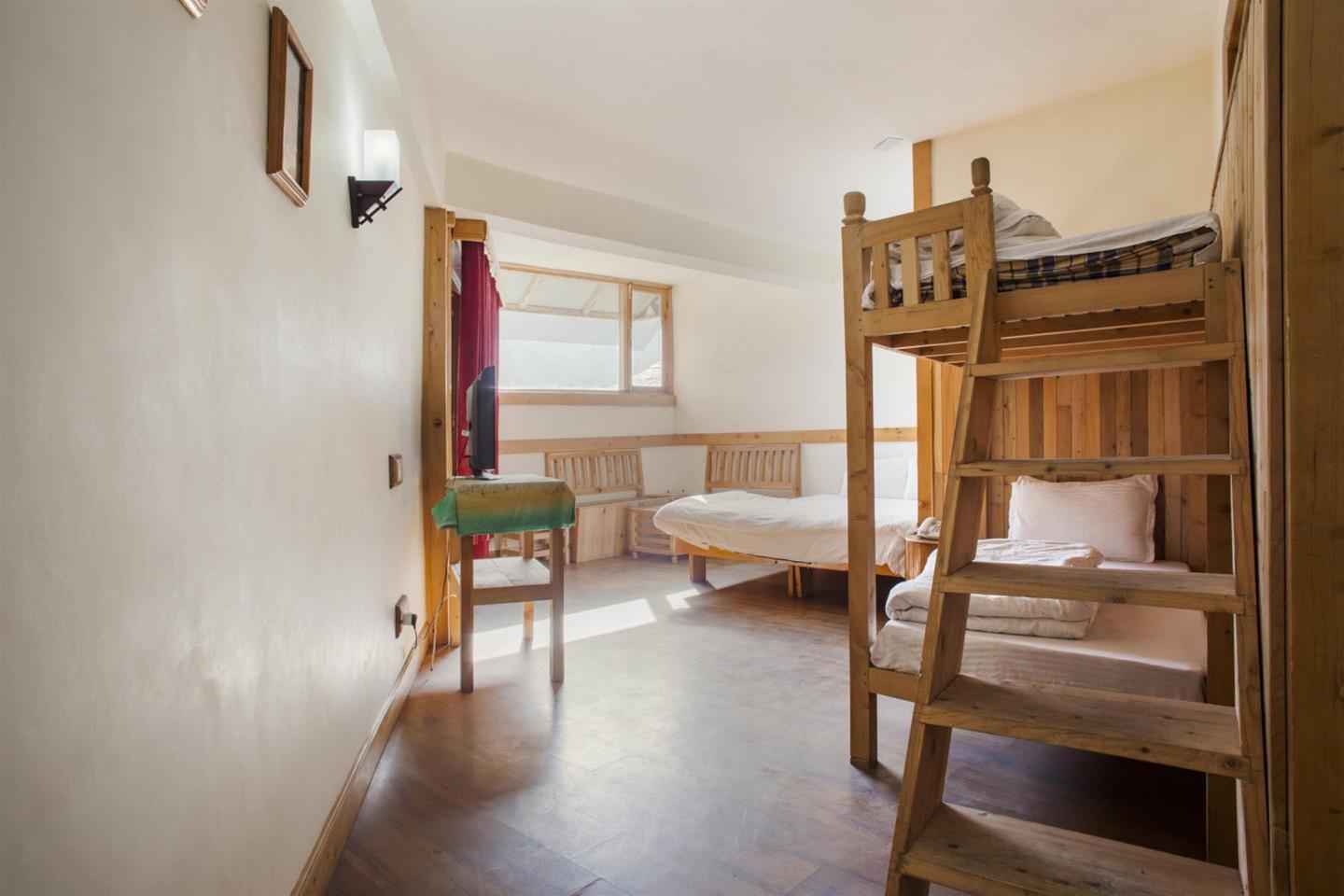 Hotel Valley of Gods