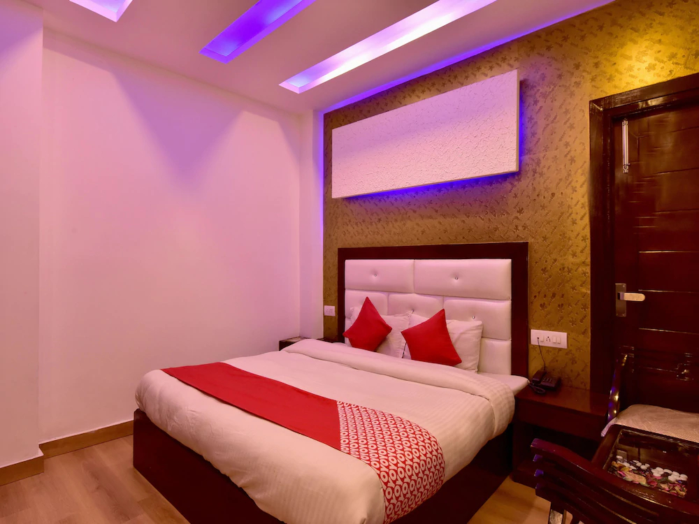 Hotel Whispering River by OYO Rooms