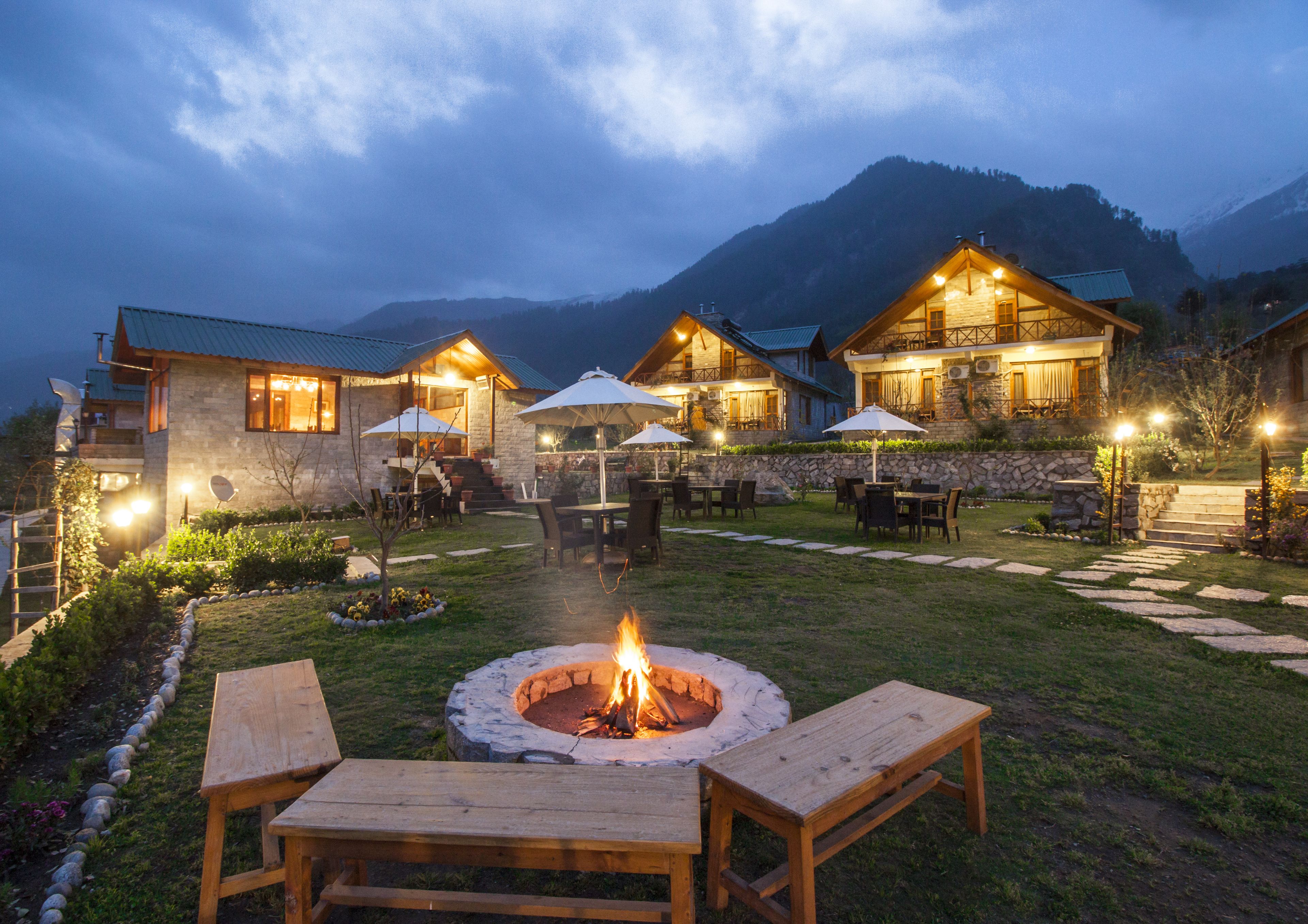 LaRiSa Mountain Retreat by Svenska